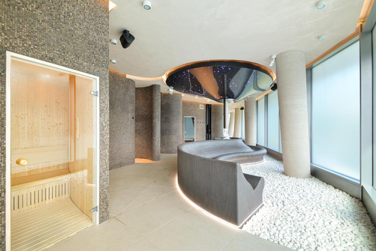 Lux Sea Towers - Wellness Spa, Gym & Beach - Seaview By Rent Like Home Мендзыздрое Экстерьер фото