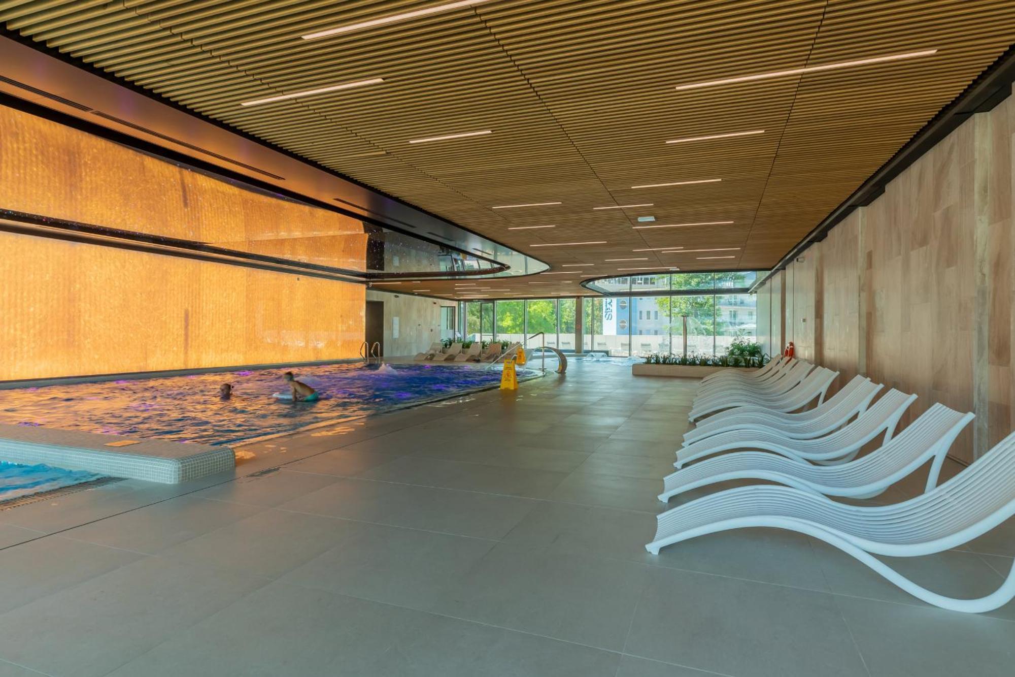 Lux Sea Towers - Wellness Spa, Gym & Beach - Seaview By Rent Like Home Мендзыздрое Экстерьер фото